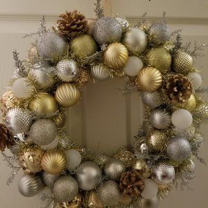 CHRISTMAS wreath, 21" inch. "Gold & Silver Balls